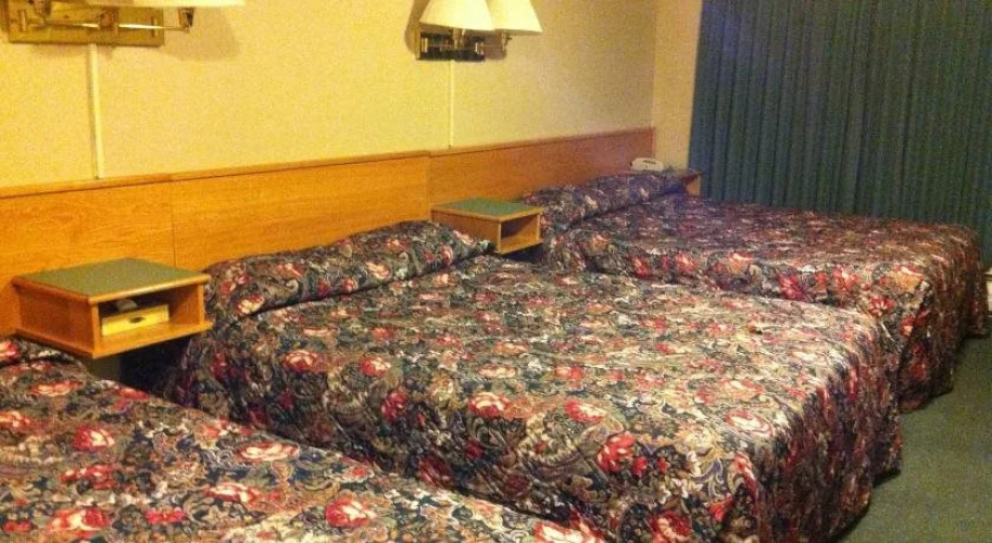 Ponderosa Motor Inn