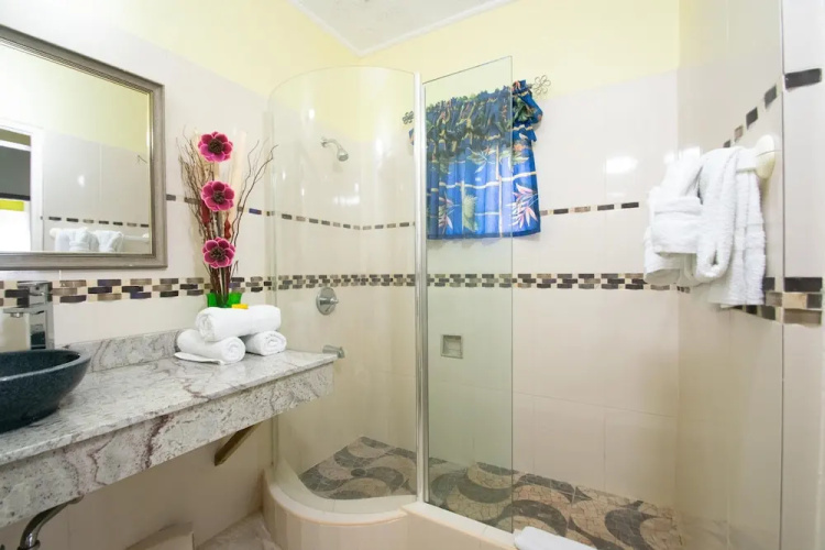 Mandeview Hotel