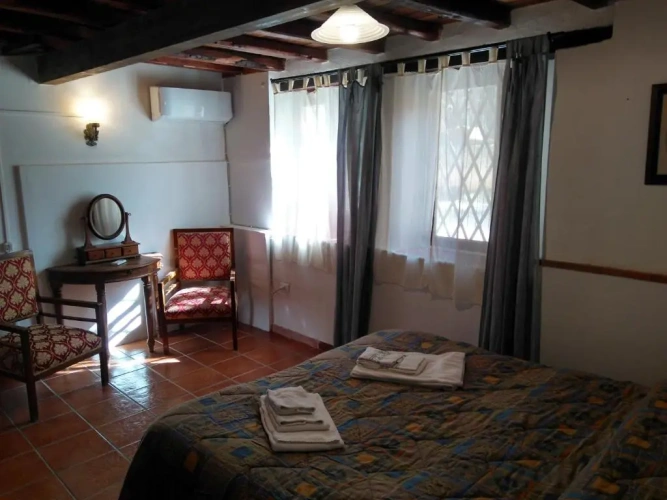3 Bedrooms Apartment