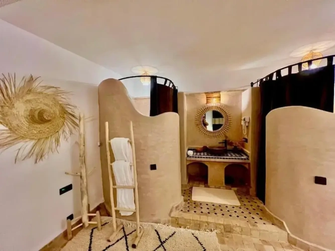 Deluxe Quadruple room with pool view