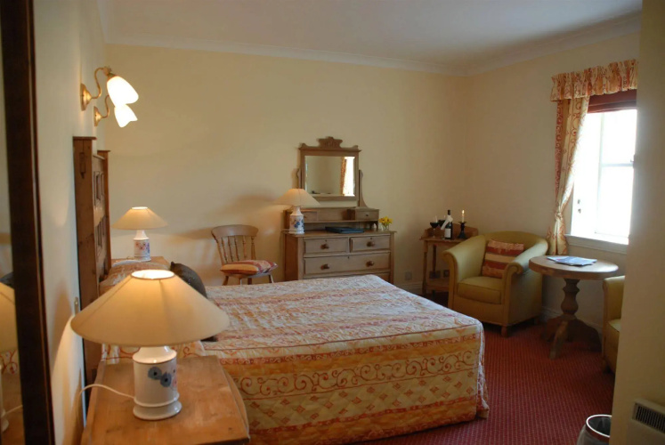 Dingle Benners Hotel