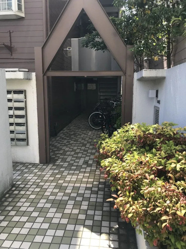埃塔客房酒店(Room Eta)