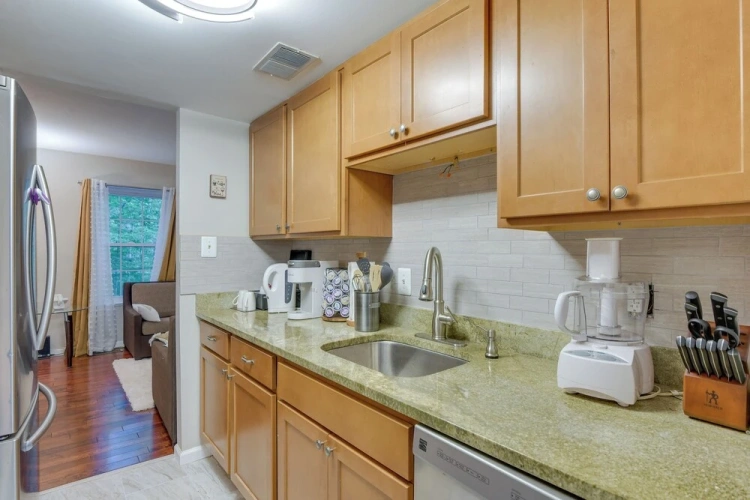 3 Bedrooms Apartment