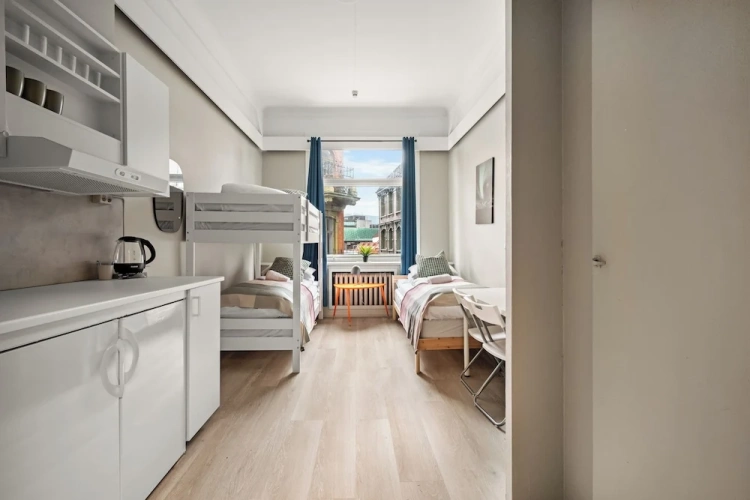 Standard Triple room
