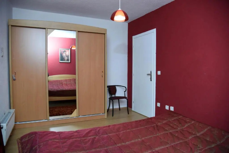 Apartment Mario