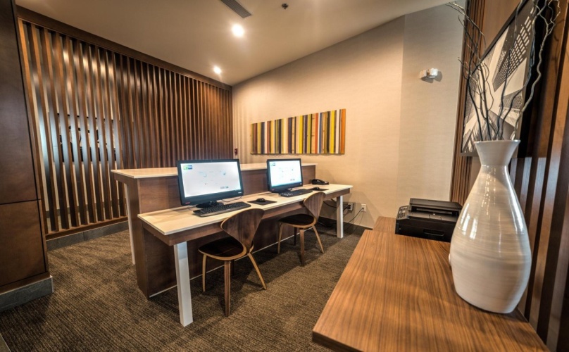 Holiday Inn Express & Suites West Edmonton-Mall Area photo 19