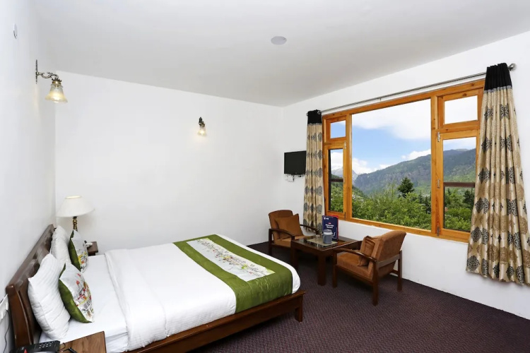 OYO 2884 Delfryn Manali