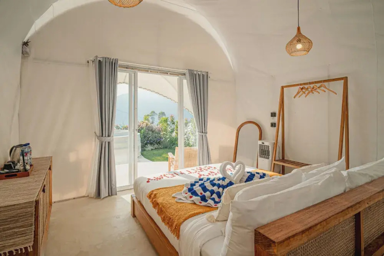Onion Hill Glamping
