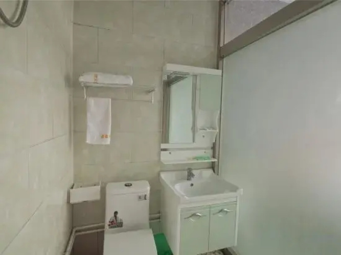 Pingyi Xinsheng Hotel