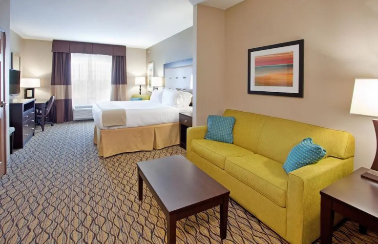 Holiday Inn Express Hotel And Suites St Joseph