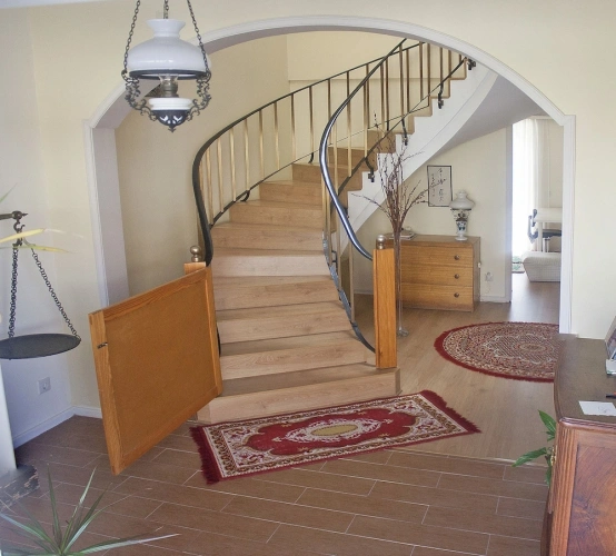 4 Bedrooms Cottage