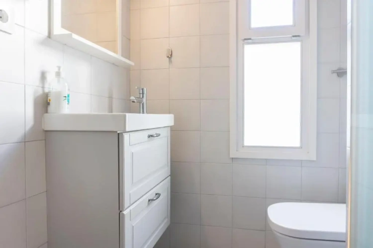 3 Bedrooms Apartment