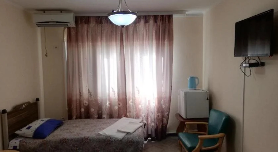 Golden Rose Hotel
