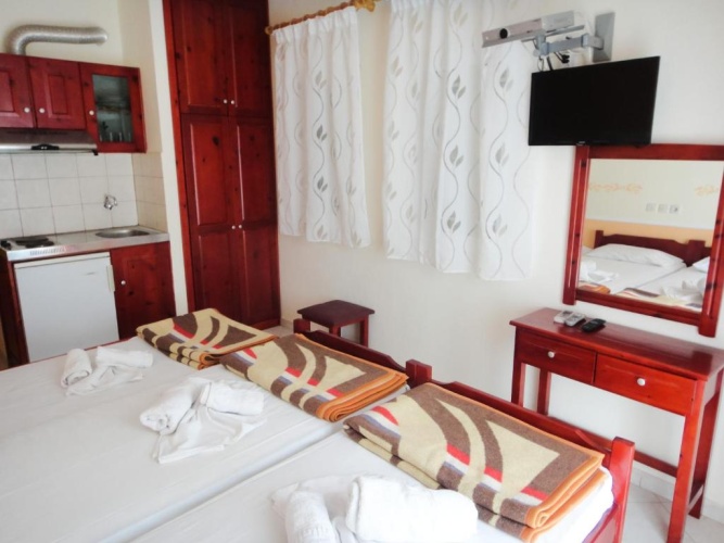 Economy Triple room