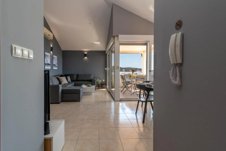 Apartment No. 8