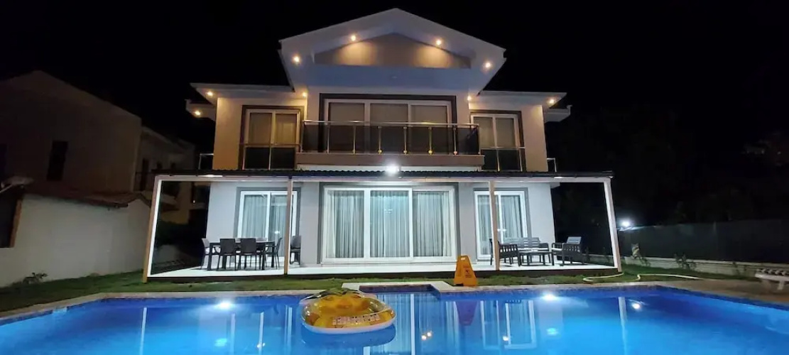 Remarkable 4-bed Villa Anka Private Pool