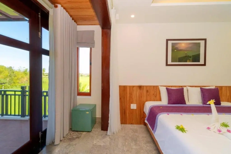 Standard Triple room with balcony