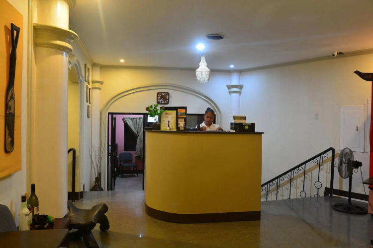 Kawayanan Heights Inn