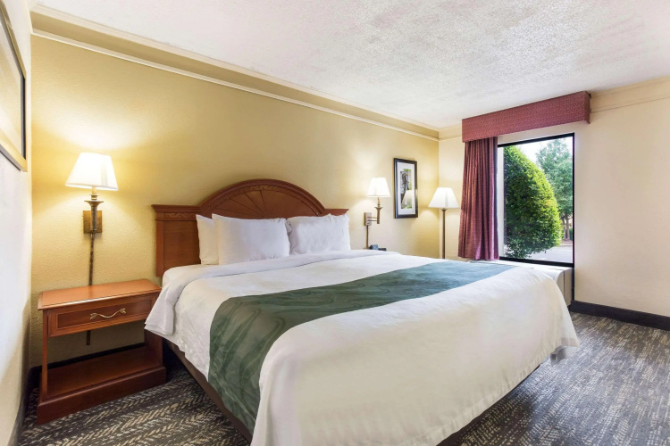 Quality Inn