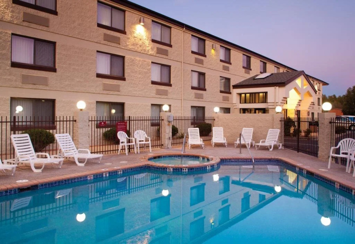 Red Feather Lodge