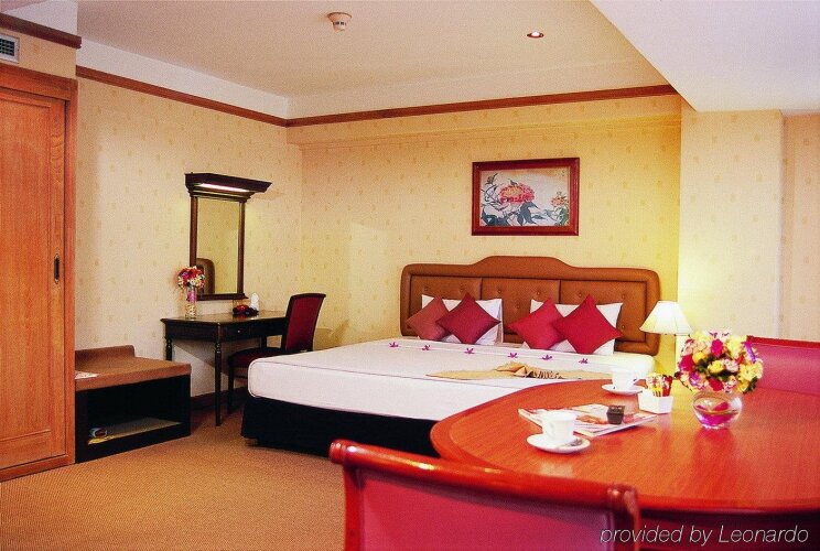 Silom City HotelOver view