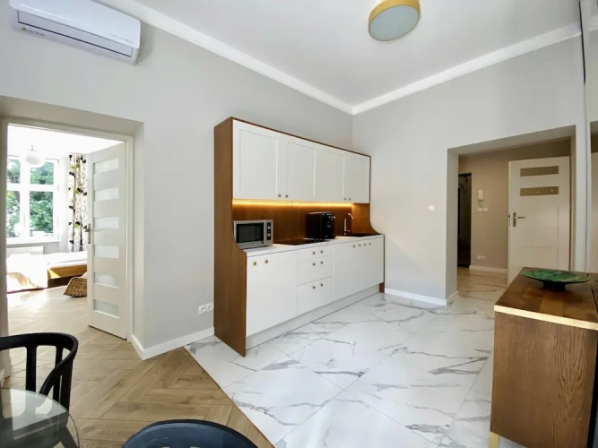 2 Bedrooms Premium Apartment with city view