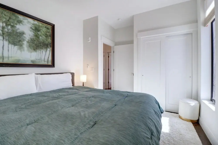 River West 515 2 Bedroom Condo