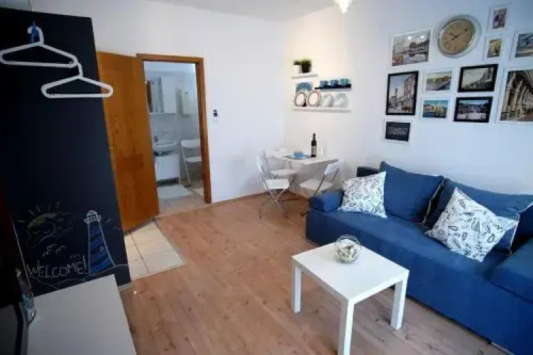 Studio Apartments Shanti