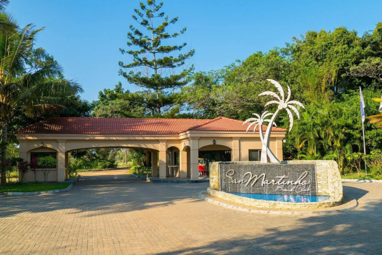 San Martinho Beach Club