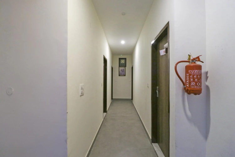 SPOT ON 76019 Hotel White Rose