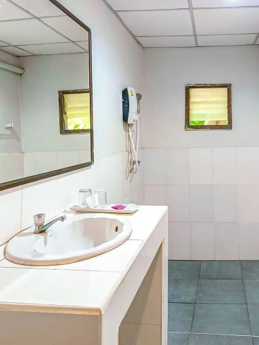 Standard Twin room with balcony