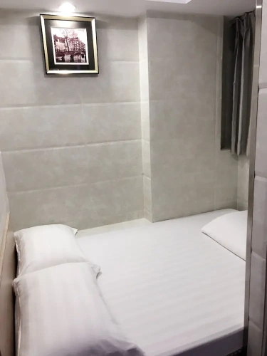Economy room