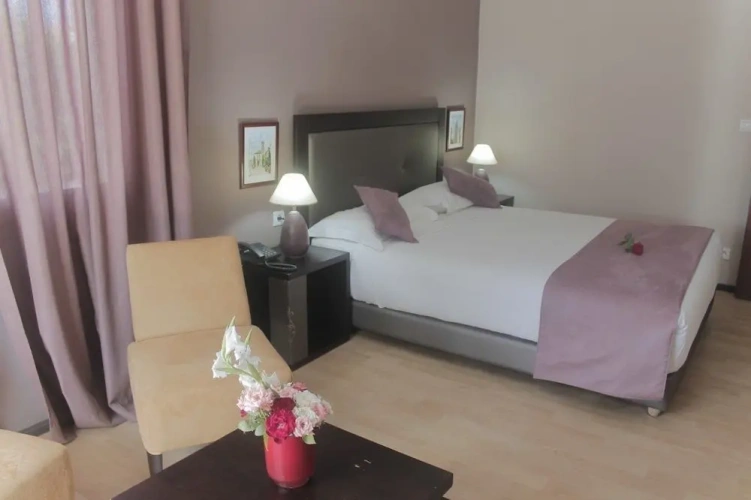 Suite with balcony