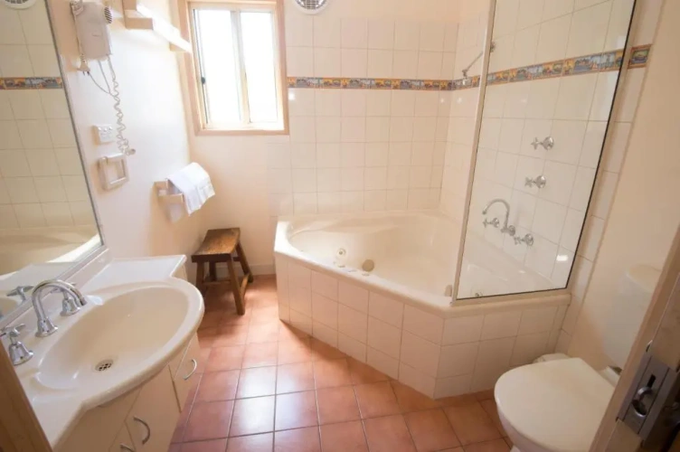 2 Bedrooms Cottage