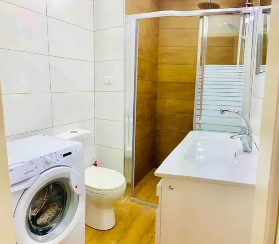 Royal Apartments , Blvd Nitza 8