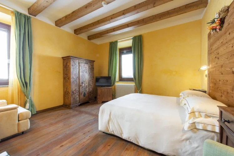 Superior Triple room