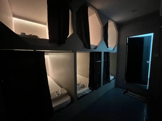 Central Pod Capsule Hostel