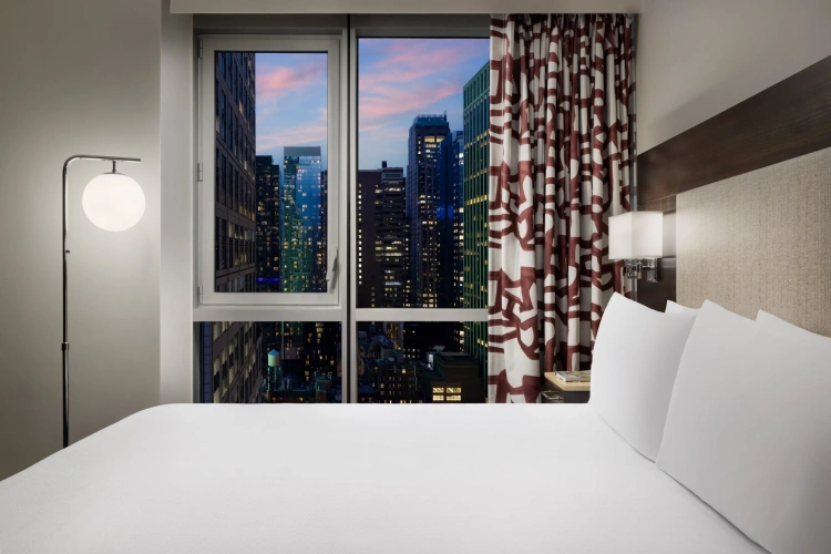 Hearing Accessible Double room with city view