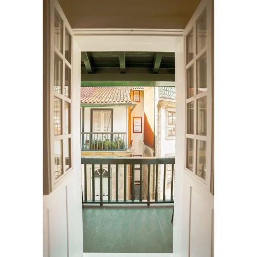 Family Apartment with balcony and with city view