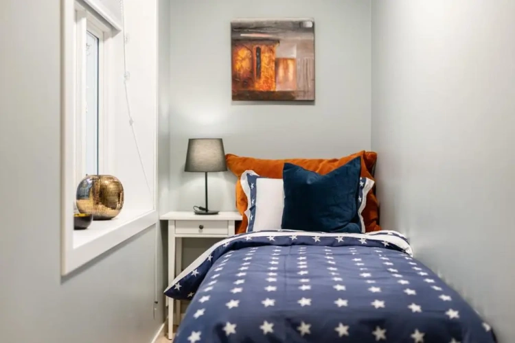 2 Bedrooms Basement Apartment