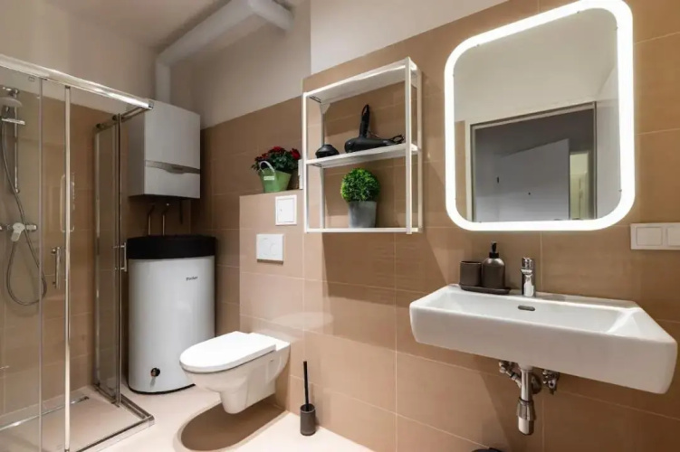 Authentic apartment next to Schwedenplatz