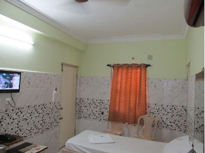 Aadrustam Residency