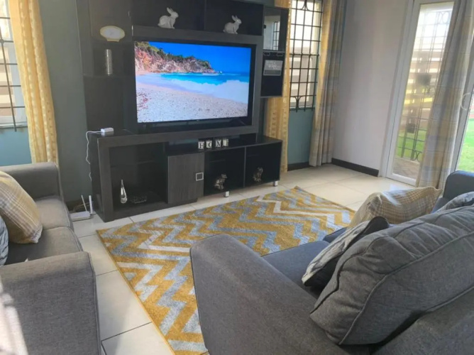 C-Vue Villa "Pool AC Gated SeaFront"