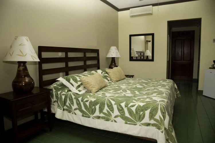 Hotel Club Del Mar