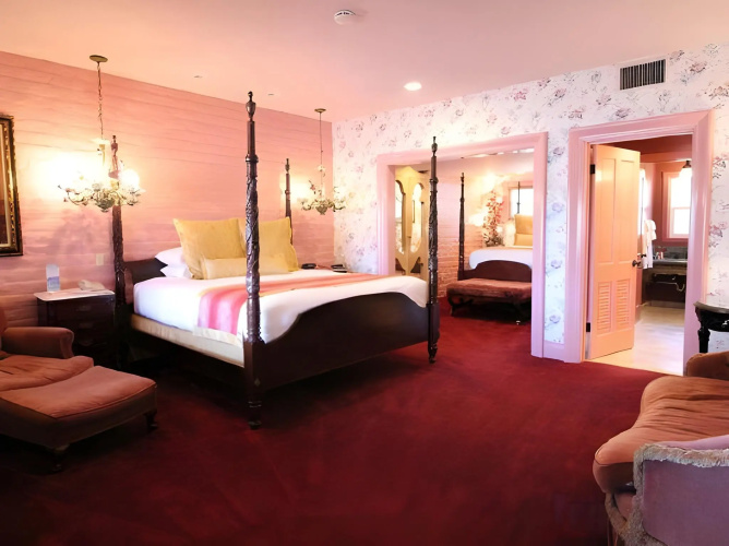 Madonna Inn photo 6