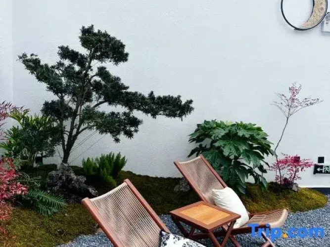 LINSU LinSu • Courtyard-Style Resort Hotel (Old Town of Lijiang)