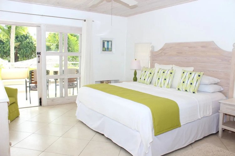 Glitter Bay Suites