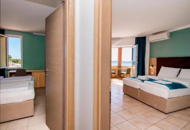 Superior Quadruple room