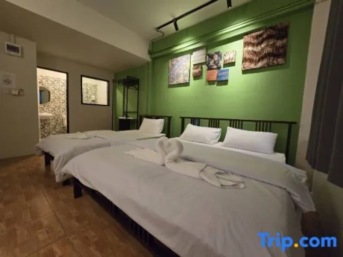 Standard Double room with city view