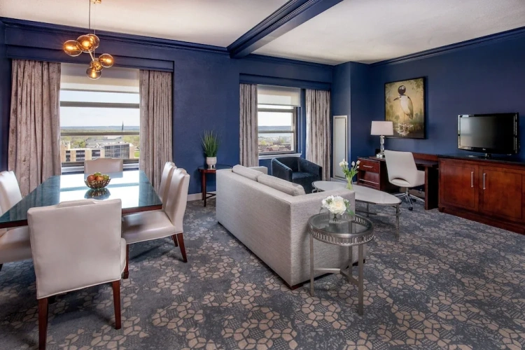 Luxury Double Suite